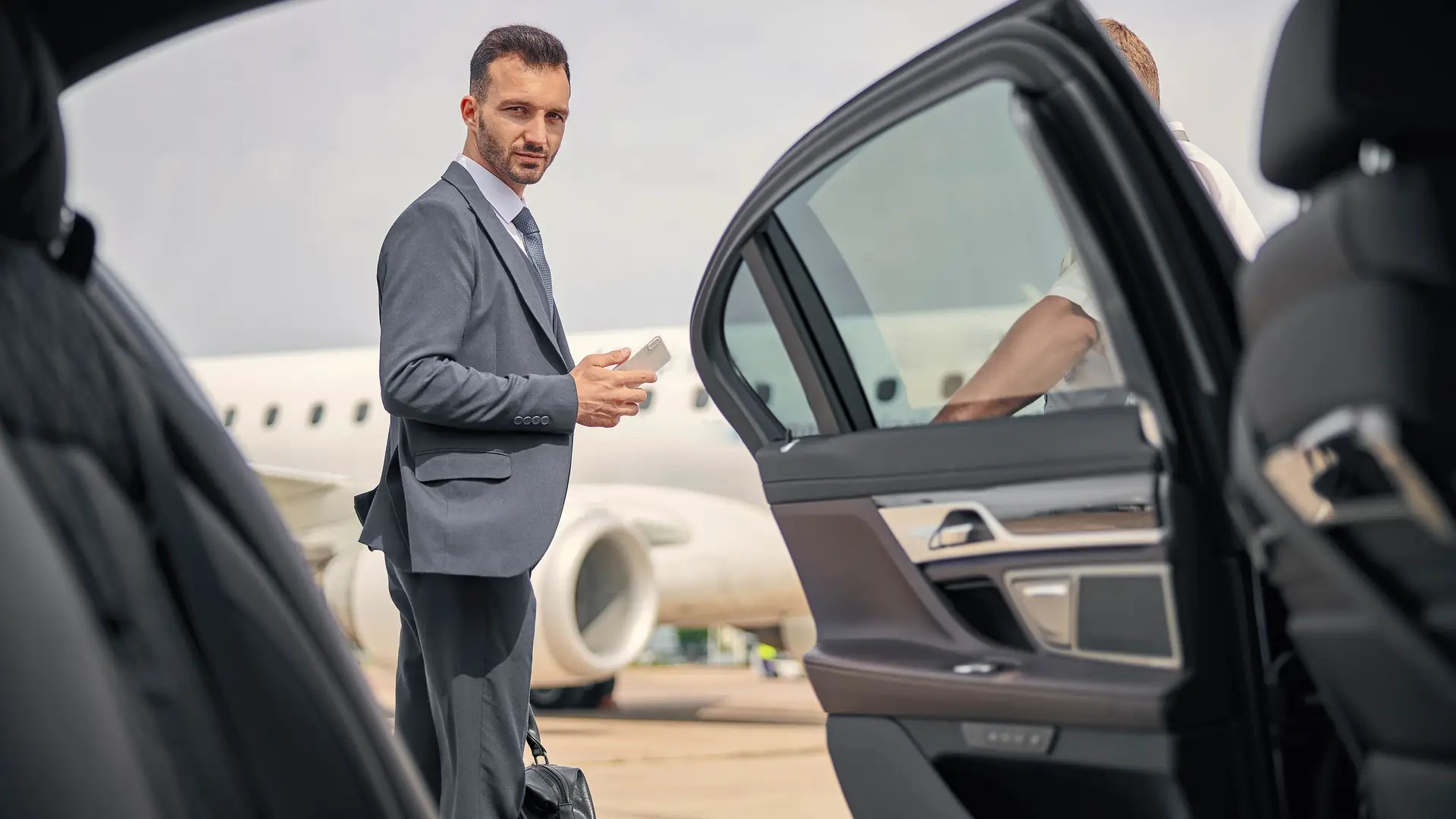 Professional Transfer Services in Crete: Airport, Port & More